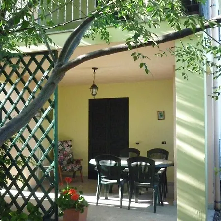 Deiana's - Beachside Appartamento *