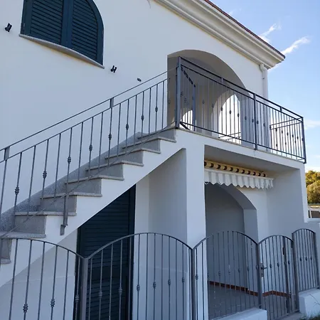 Deiana's - Beachside Cardedu